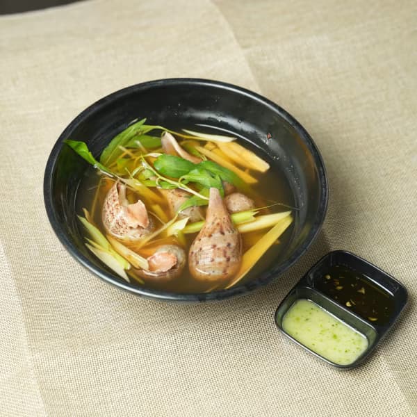 Ốc Muỗng Hấp Thái