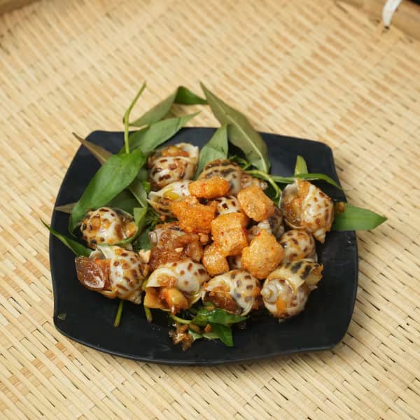 Ốc Hương Xào Me